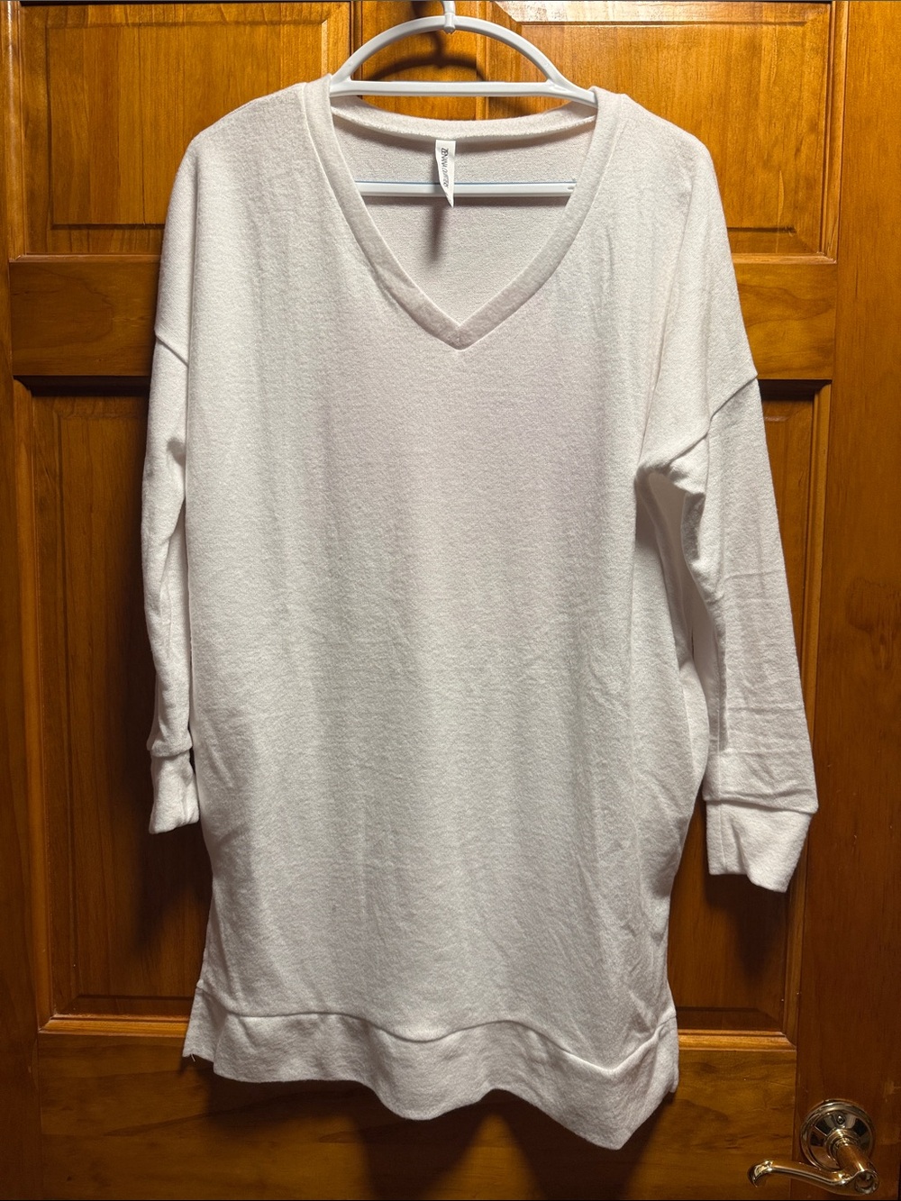 Zenana Outfitters White V-Neck Long Sleeve Tunic